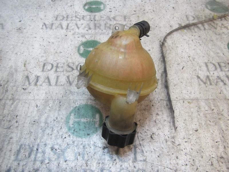 Recambio de deposito expansion para peugeot 308 sport referencia OEM IAM 1323AH  
