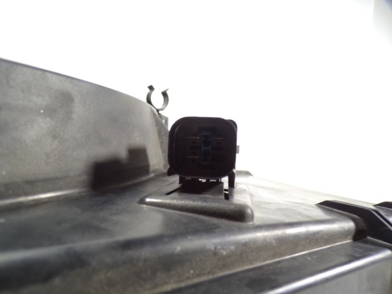 Recambio de electroventilador para bmw serie 3 berlina (e90) 2.0 cat referencia OEM IAM 17427563259 752325803 0130303940