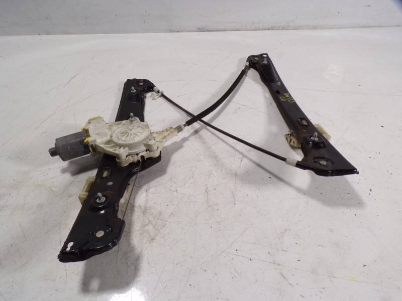 Recambio de elevalunas delantero derecho para bmw serie 3 berlina (e90) 2.0 cat referencia OEM IAM 51337140588 6927028 