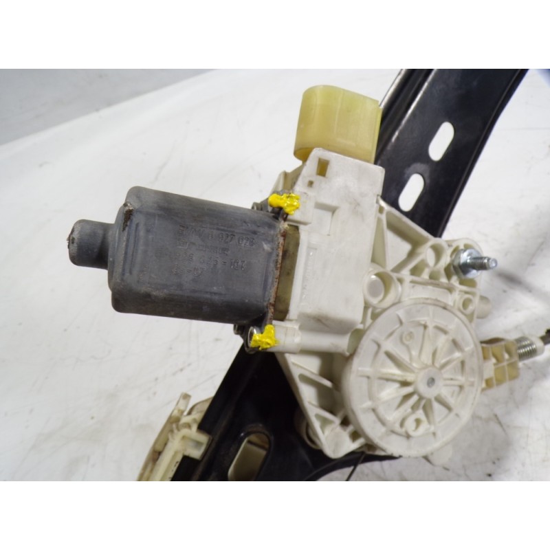 Recambio de elevalunas delantero derecho para bmw serie 3 berlina (e90) 2.0 cat referencia OEM IAM 51337140588 6927028 