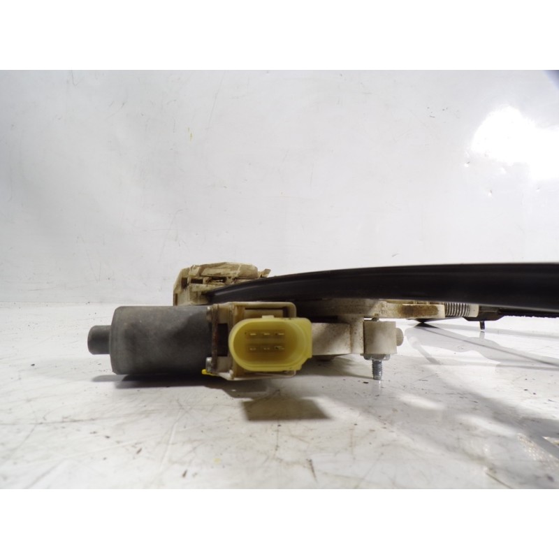 Recambio de elevalunas delantero derecho para bmw serie 3 berlina (e90) 2.0 cat referencia OEM IAM 51337140588 6927028 