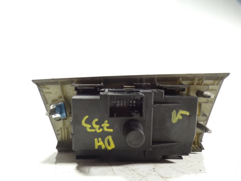 Recambio de mando luces para bmw serie 3 berlina (e90) 2.0 cat referencia OEM IAM 61316932798 693279802 