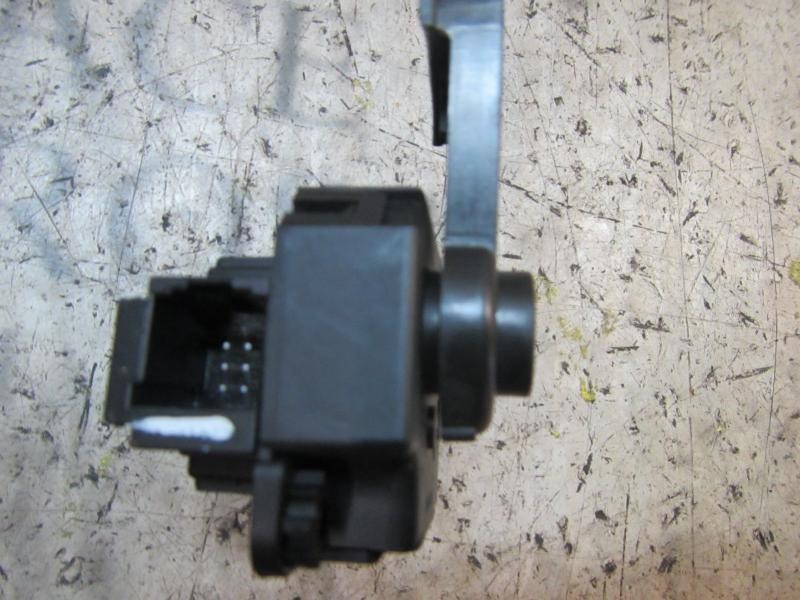 Recambio de motor apertura trampillas climatizador para peugeot 308 sport referencia OEM IAM 6447NL  