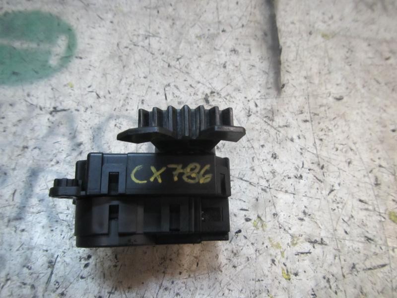 Recambio de motor apertura trampillas climatizador para peugeot 308 sport referencia OEM IAM 6447NL  