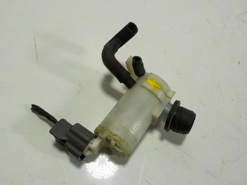 Recambio de bomba limpia para subaru xv advance referencia OEM IAM 86611SG010  