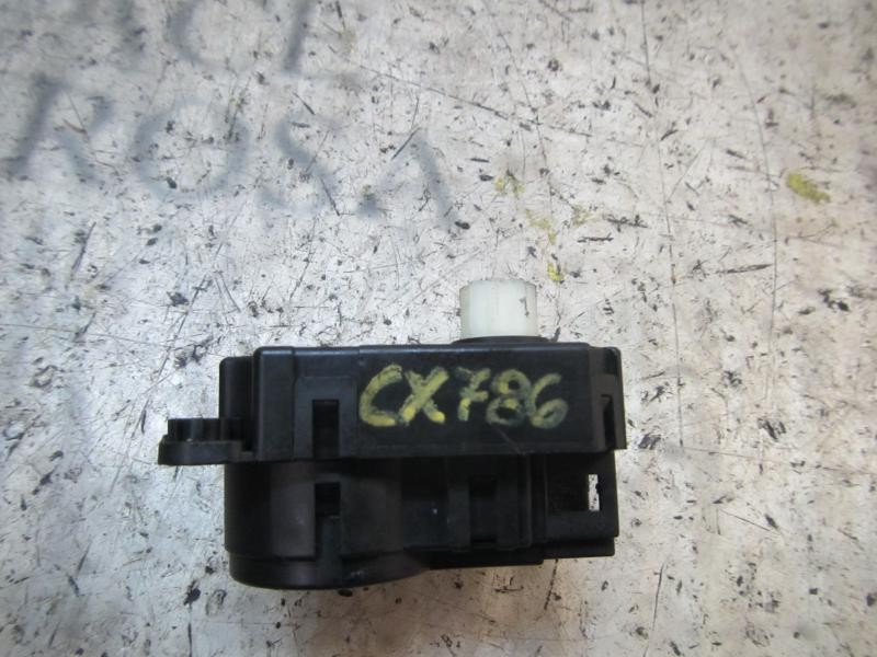 Recambio de motor apertura trampillas climatizador para peugeot 308 sport referencia OEM IAM 6447NL  