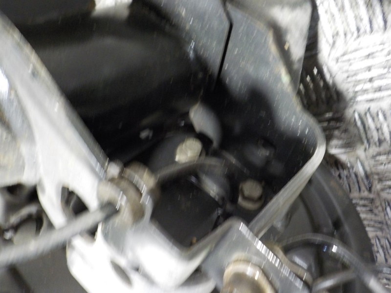 Recambio de puente trasero para ford tourneo courier (c4a) 1.0 ecoboost cat referencia OEM IAM 2571553  