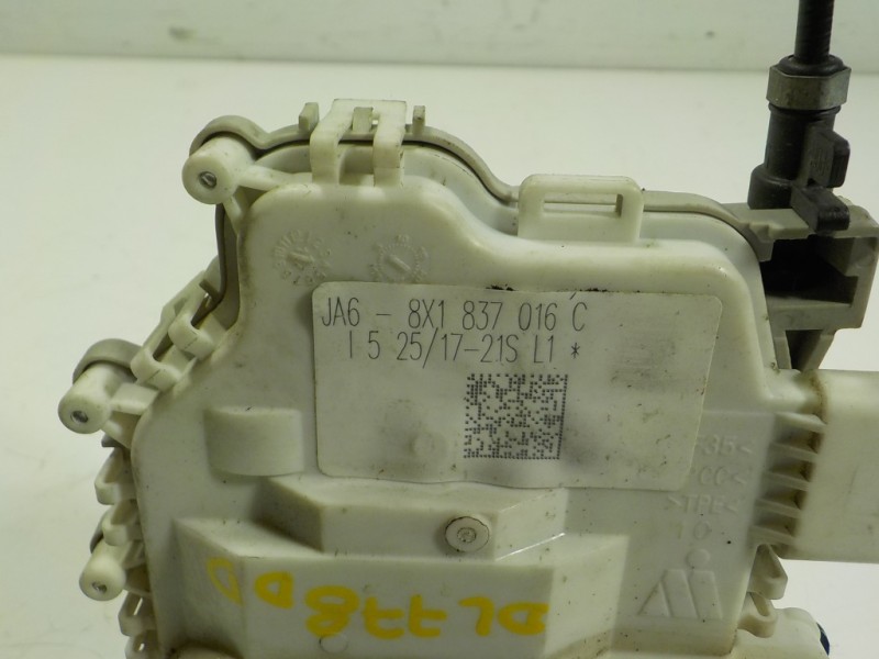 Recambio de cerradura puerta delantera derecha para audi a1 (8xk) 1.0 tfsi referencia OEM IAM 8X1837016C 8X1837016C 