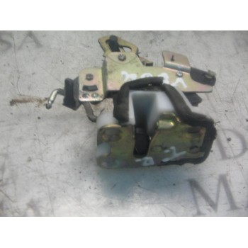 CERRADURA PUERTA TRASERA IZQUIERDA 