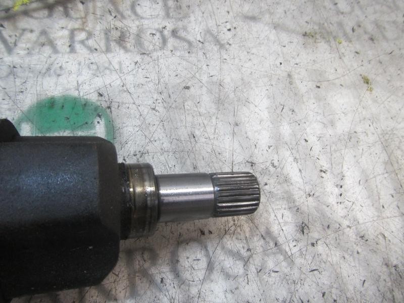 Recambio de transmision izquierda para peugeot 308 sport referencia OEM IAM 3272TZ  