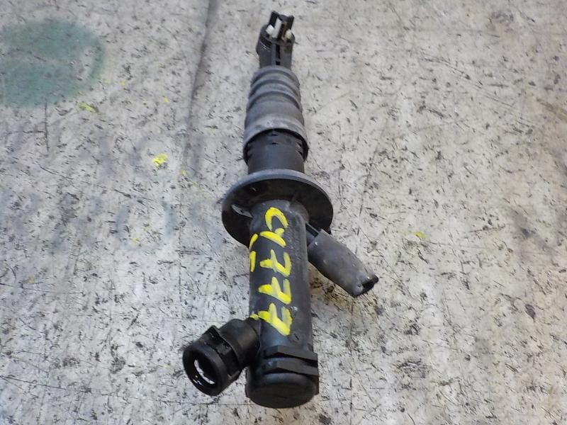 Recambio de bomba embrague para renault megane iii sport tourer expression referencia OEM IAM 306109084R  