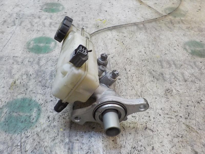 Recambio de bomba freno para renault megane iii sport tourer expression referencia OEM IAM 460115826R  