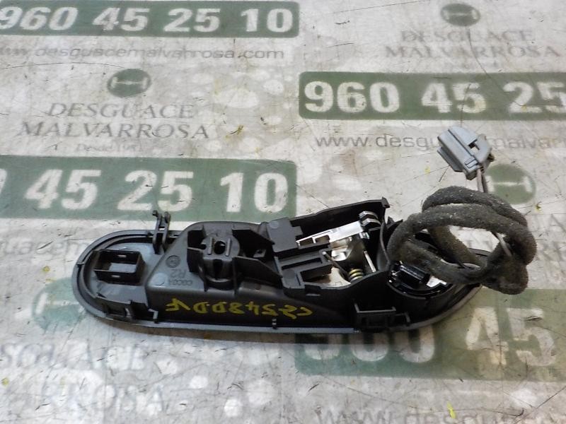Recambio de maneta interior delantera derecha para ford fiesta (ccn) trend referencia OEM IAM   