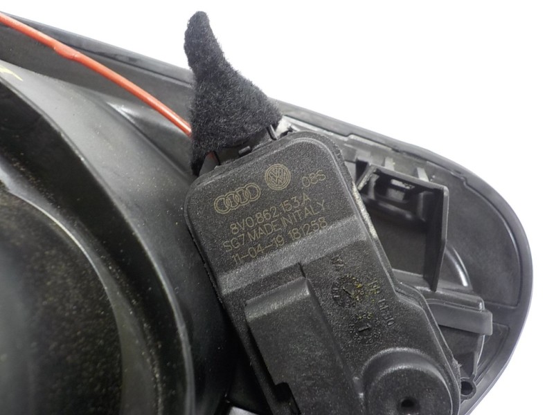 Recambio de tapa combustible para audi a1 sportback (gba) 1.0 tfsi referencia OEM IAM 82A809906 82A809906 82A809907