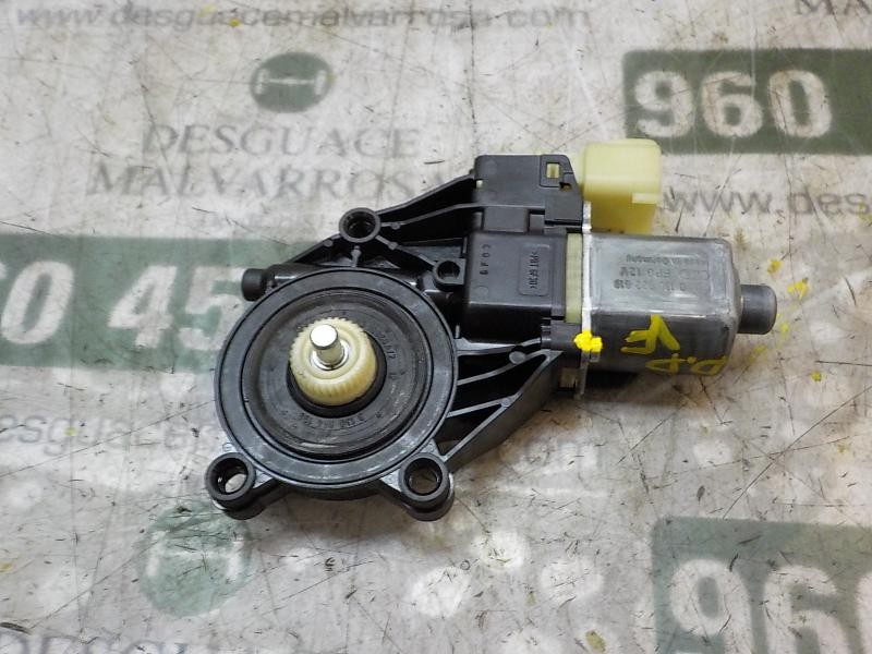 Recambio de motor elevalunas delantero derecho para ford fiesta (ccn) trend referencia OEM IAM   