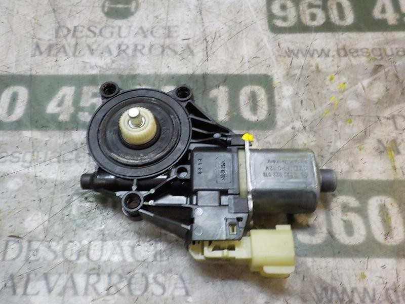 Recambio de motor elevalunas delantero izquierdo para ford fiesta (ccn) trend referencia OEM IAM   