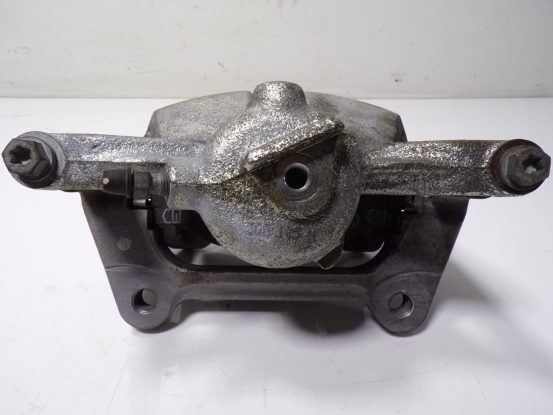 Recambio de pinza freno delantera izquierda para cupra formentor 1.5 tsi referencia OEM IAM 8V0615123D  