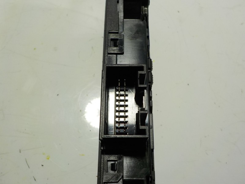 Recambio de warning para audi a1 sportback (gba) 1.0 tfsi referencia OEM IAM 82A925301AE 82A925301AE 