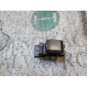 MANDO ELEVALUNAS DELANTERO DERECHO 71742597 