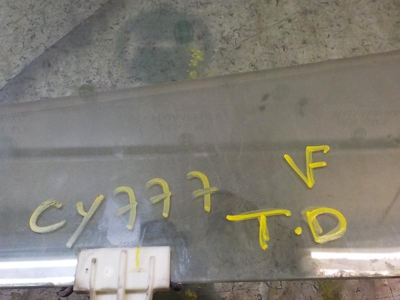 Recambio de cristal puerta trasero derecho para renault megane iii sport tourer expression referencia OEM IAM 823000026R  