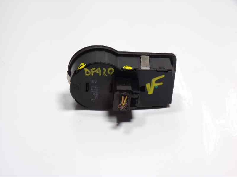 Recambio de mando luces para opel astra j lim. 1.7 16v cdti referencia OEM IAM   