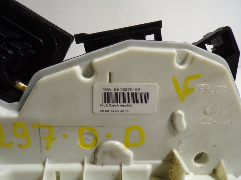 Recambio de cerradura puerta delantera derecha para skoda yeti 1.2 tsi referencia OEM IAM 5K1837016C 5E1837016A 