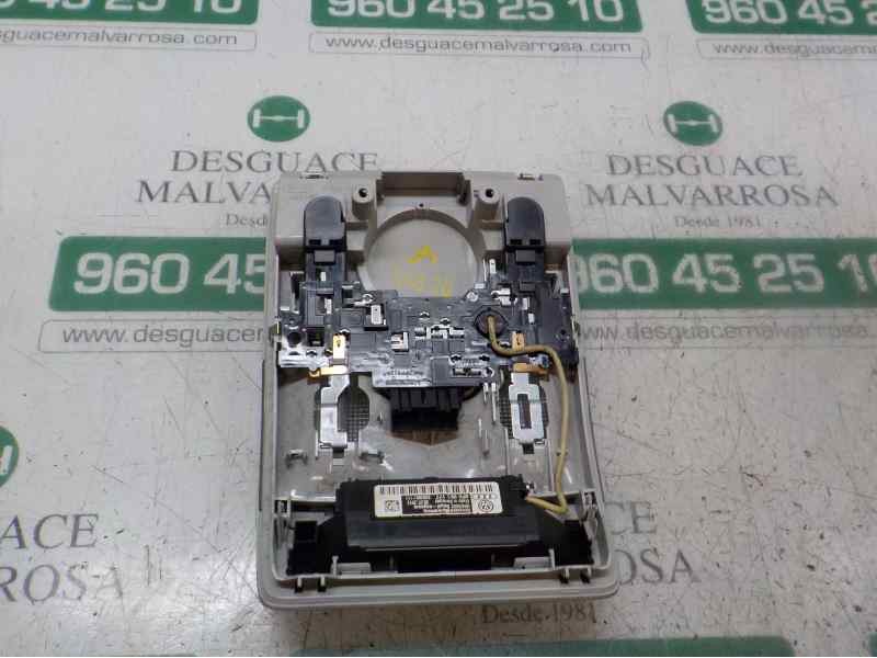 Recambio de piloto interior para audi a3 sportback (8p) 1.6 tdi referencia OEM IAM 8P0947135D9NQ 8P0951177 