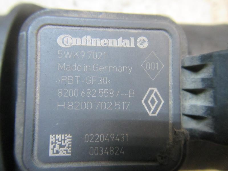 Recambio de caudalimetro para renault megane iii coupe 1.9 dci diesel fap referencia OEM IAM 8200682558 8200682558 
