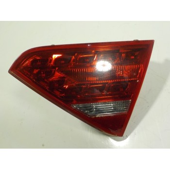 PILOTO TRASERO DERECHO INTERIOR 8T0945094A 8T0945094A 