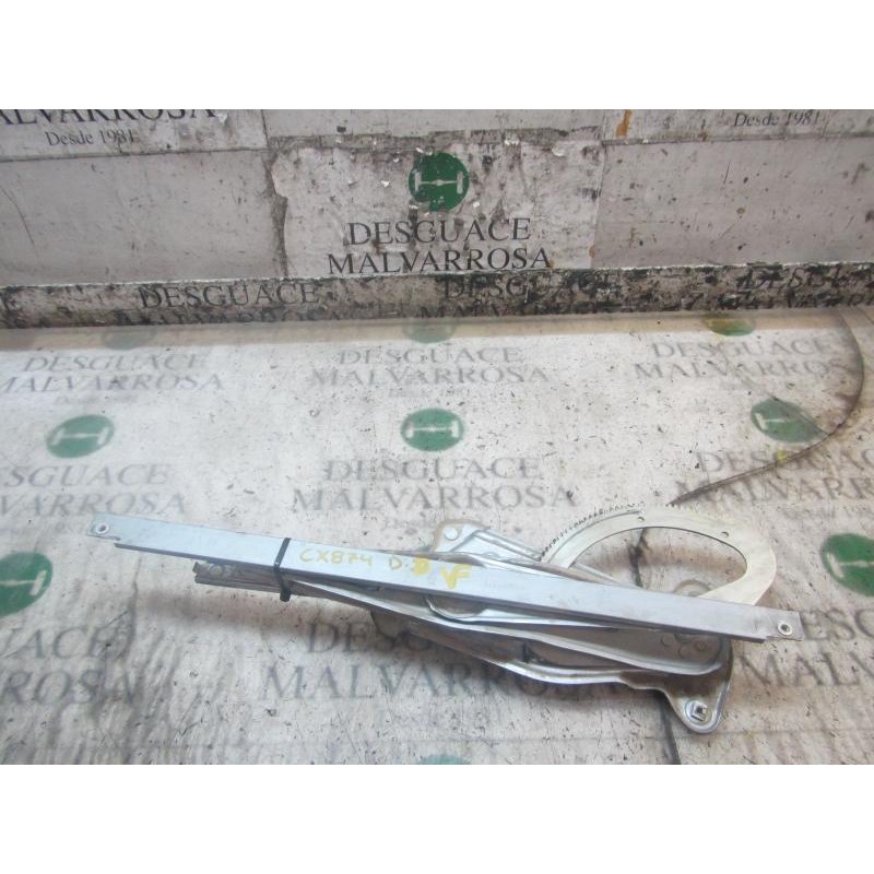 Recambio de elevalunas delantero derecho para renault megane iii coupe 1.9 dci diesel fap referencia OEM IAM 807206454R  