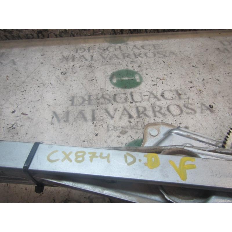 Recambio de elevalunas delantero derecho para renault megane iii coupe 1.9 dci diesel fap referencia OEM IAM 807206454R  