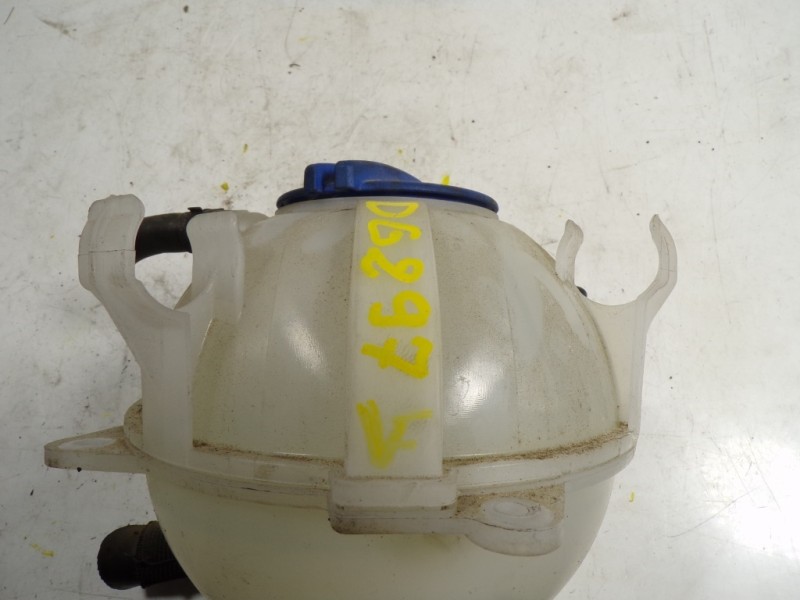 Recambio de deposito expansion para skoda yeti 1.2 tsi referencia OEM IAM 1K0121407A  