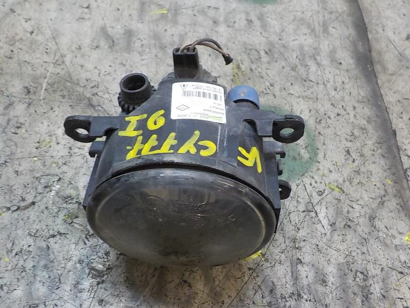 Recambio de faro antiniebla izquierdo para renault megane iii sport tourer expression referencia OEM IAM 8200074008  