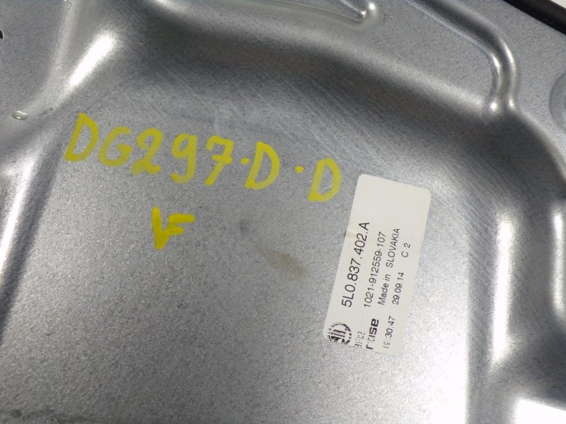 Recambio de elevalunas delantero derecho para skoda yeti 1.2 tsi referencia OEM IAM 5L0837462 5L0837402A 1021912559107