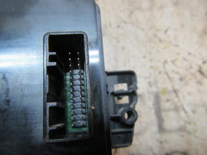 Recambio de mando climatizador para renault megane iii coupe 1.9 dci diesel fap referencia OEM IAM 275100007R  