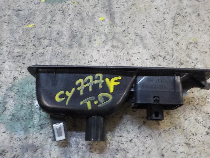 Recambio de mando elevalunas trasero derecho para renault megane iii sport tourer expression referencia OEM IAM 254010003R  