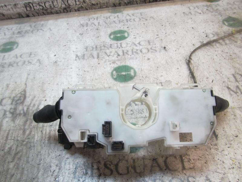 Recambio de mando luces para renault megane iii coupe 1.9 dci diesel fap referencia OEM IAM 255670019R  