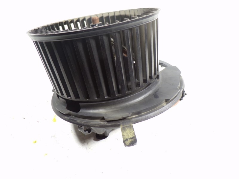 Recambio de motor calefaccion para skoda yeti 1.2 tsi referencia OEM IAM 3C1820015AA 3C1820015T CZ0160600869