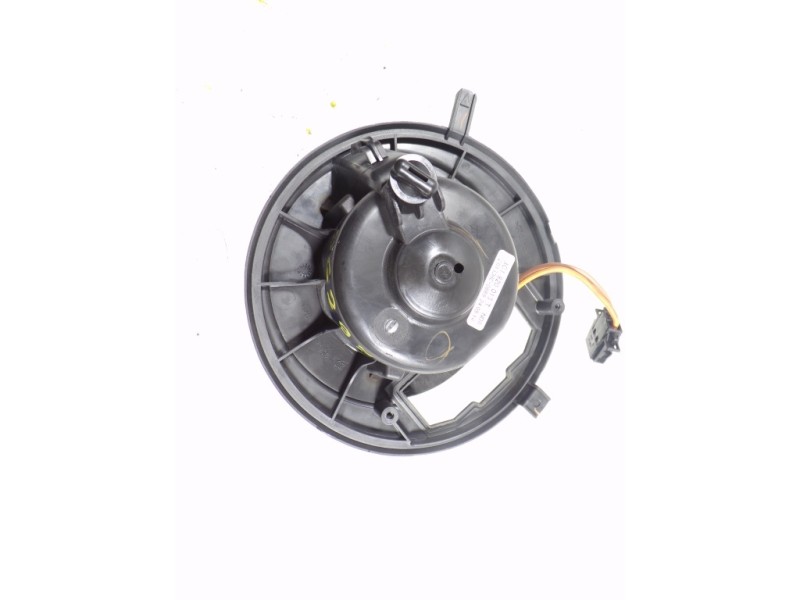 Recambio de motor calefaccion para skoda yeti 1.2 tsi referencia OEM IAM 3C1820015AA 3C1820015T CZ0160600869