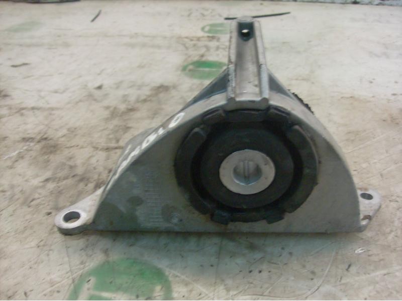 Recambio de soporte cambio para fiat punto berlina (188) 1.3 jtd 70 multijet dynamic referencia OEM IAM   