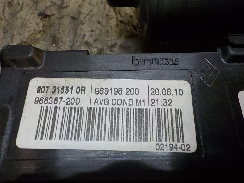 Recambio de motor elevalunas delantero izquierdo para renault megane iii sport tourer expression referencia OEM IAM 807310596R  