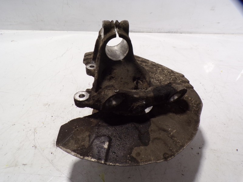 Recambio de mangueta delantera izquierda para bmw x1 (e84) sdrive 18d referencia OEM IAM 31216865143  