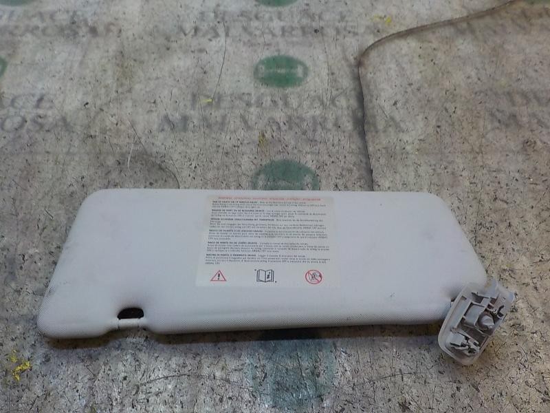 Recambio de parasol derecho para renault megane iii sport tourer expression referencia OEM IAM 964007324R  