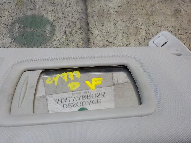 Recambio de parasol derecho para renault megane iii sport tourer expression referencia OEM IAM 964007324R  