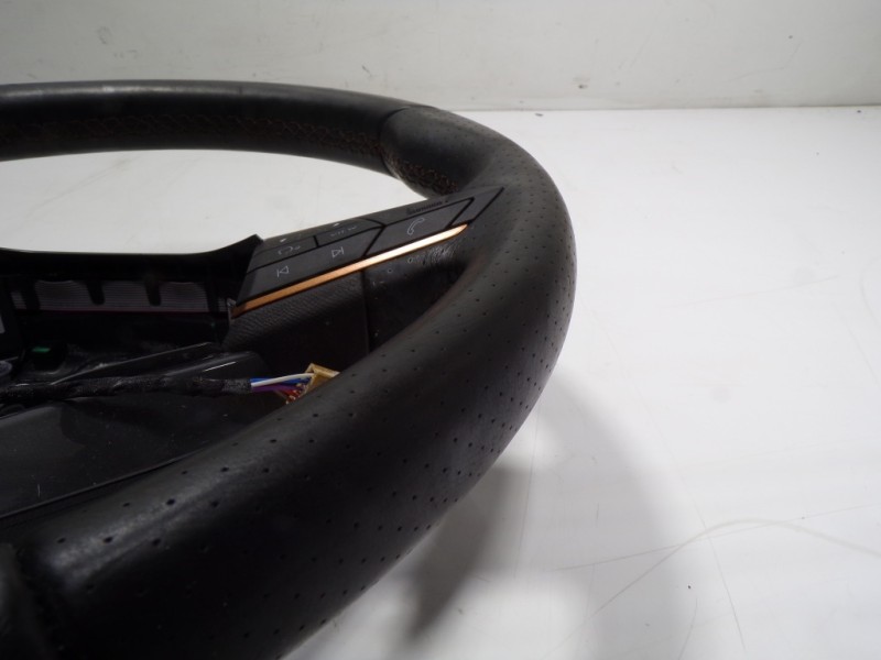 Recambio de volante para cupra formentor 1.5 tsi referencia OEM IAM 5FF419091XEY 5FF419091 00902316