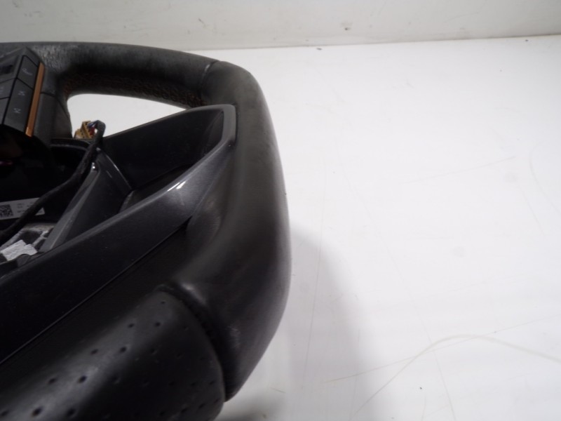 Recambio de volante para cupra formentor 1.5 tsi referencia OEM IAM 5FF419091XEY 5FF419091 00902316