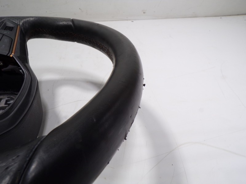 Recambio de volante para cupra formentor 1.5 tsi referencia OEM IAM 5FF419091XEY 5FF419091 00902316