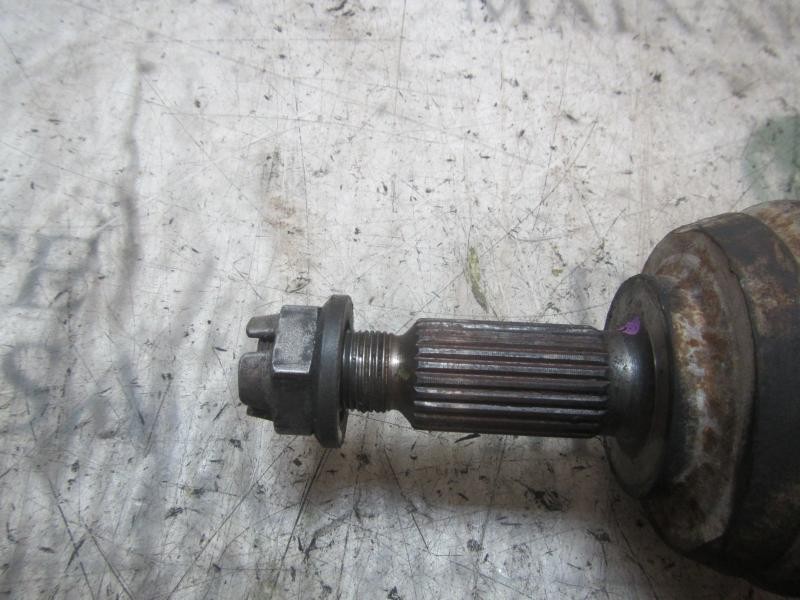 Recambio de transmision izquierda para renault megane iii coupe 1.9 dci diesel fap referencia OEM IAM 8200725510  