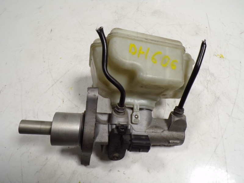 Recambio de bomba freno para seat leon (1p1) 1.6 tdi referencia OEM IAM 1K1614019K  