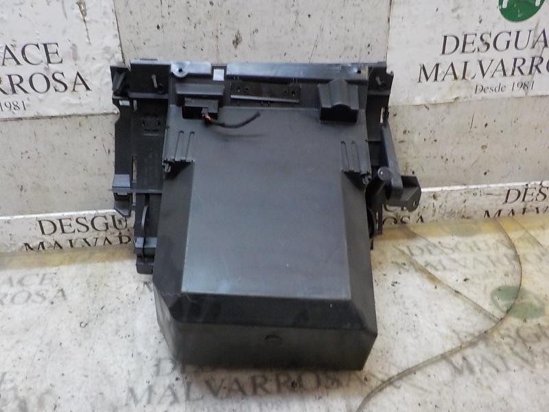 Recambio de guantera para ford c-max (cb3) 1.6 tdci cat referencia OEM IAM 1815144  